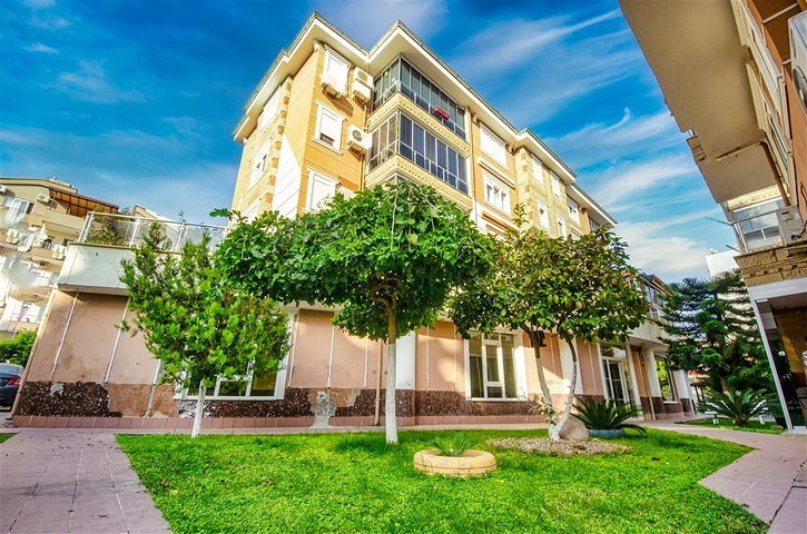 شقة 2 + 1 في حي أونجالي - أنطاليا