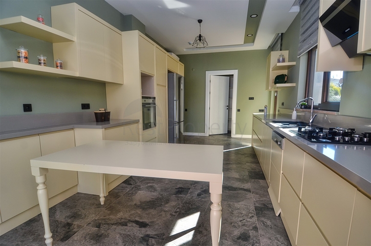 فلل 4 + 1 في دوشمالتي - أنطاليا