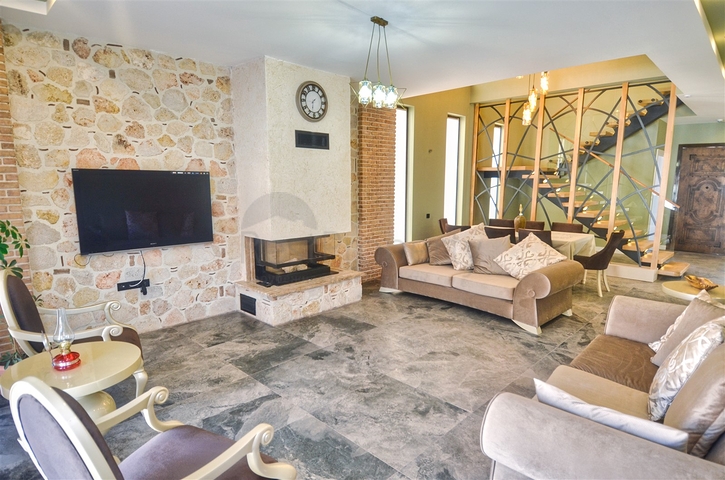 فلل 4 + 1 في دوشمالتي - أنطاليا