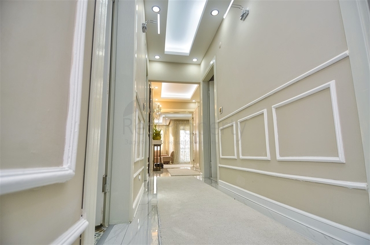  شقة 3 + 1 في وسط مدينة أنطاليا