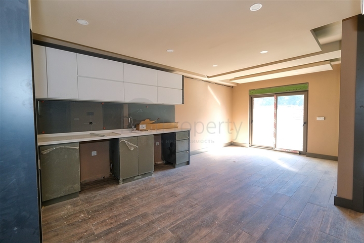 شقق 2 + 1 في منطقة ساريسو - أنطاليا