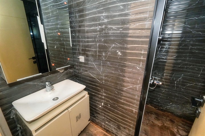 شقق 2 + 1 في منطقة ساريسو - أنطاليا