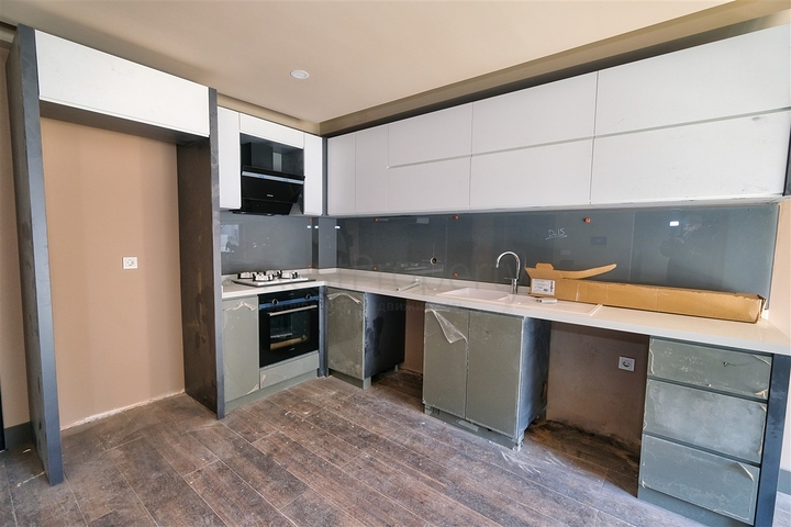 شقق 2 + 1 في منطقة ساريسو - أنطاليا