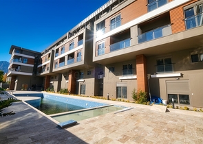 شقق 2 + 1 في منطقة ساريسو - أنطاليا