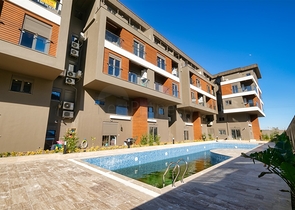 شقق 2 + 1 في منطقة ساريسو - أنطاليا