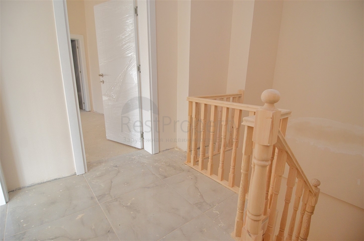 شقق دوبلكس 5 + 1 في منطقة كيبيز - أنطاليا 