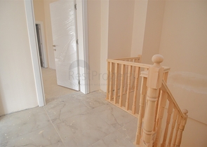 شقق دوبلكس 5 + 1 في منطقة كيبيز - أنطاليا 