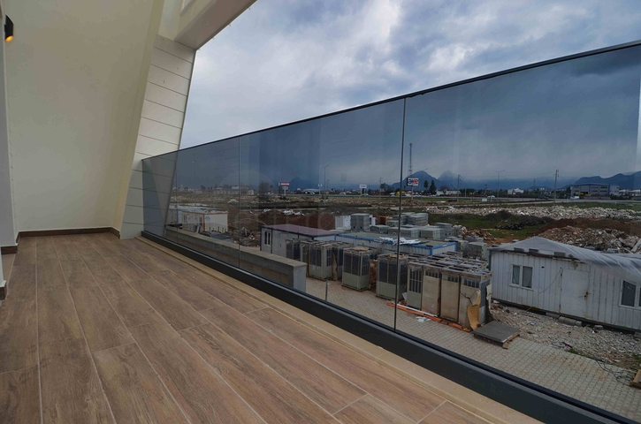 فيلا في مجمع منطقة دوشيمالتي-أنطاليا 