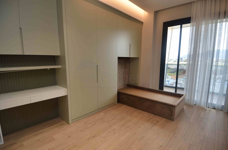 فيلا في مجمع منطقة دوشيمالتي-أنطاليا 