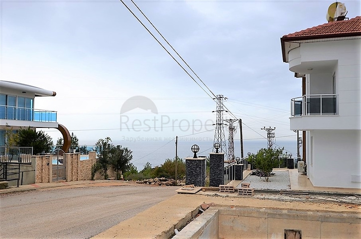 فيلا 4+1 مطلة على البحر والجبل في كارجيجاك