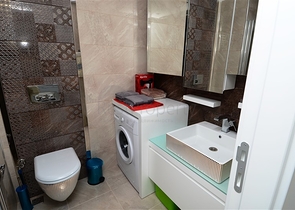 شقة في الانيا بالقرب من شاطئ كليوباترا