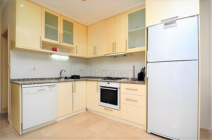 شقة مفروشة مطلة على البحر في كارجيجاك