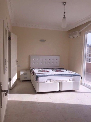 بنتهاوس مفروشة في مجمع في منطقة محمودلار