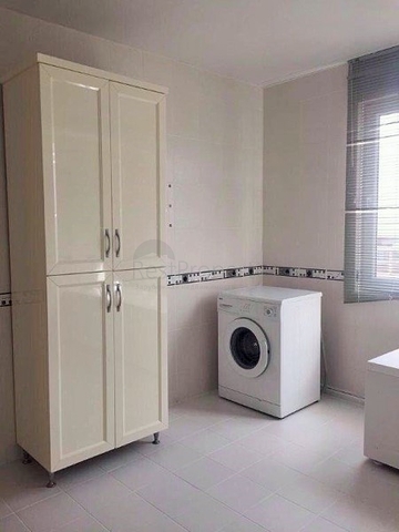 بنتهاوس مفروشة في مجمع في منطقة محمودلار