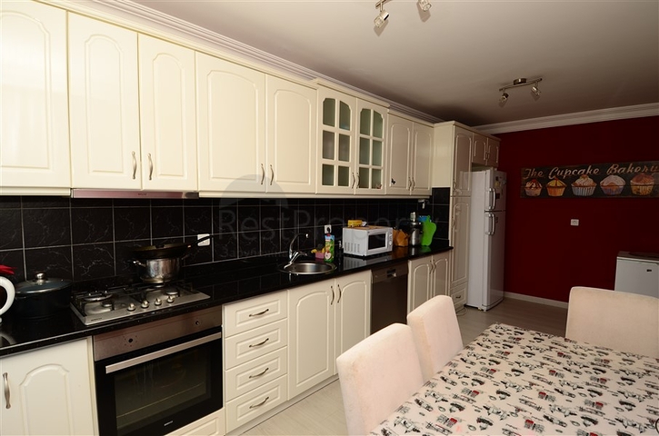 شقة واسعة مفروشة في محمودلار