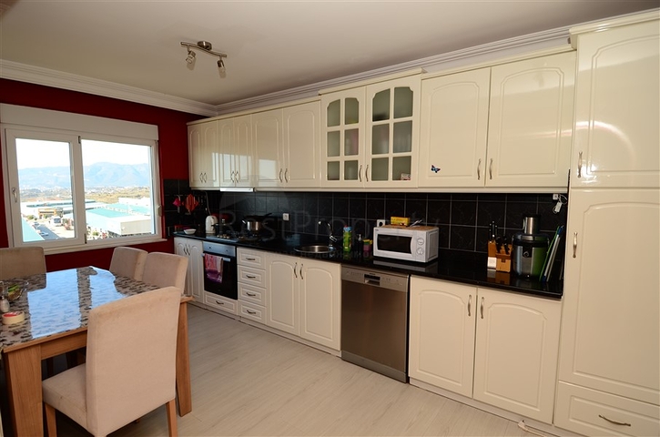 شقة واسعة مفروشة في محمودلار