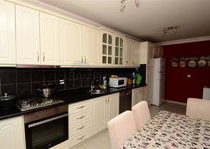 شقة واسعة مفروشة في محمودلار