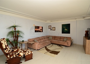 شقة واسعة مفروشة في محمودلار