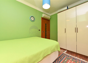 شقة من غرفتي نوم في مجمع فاخر على البحر مع حديقة