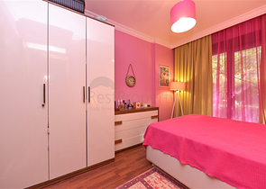 شقة من غرفتي نوم في مجمع فاخر على البحر مع حديقة