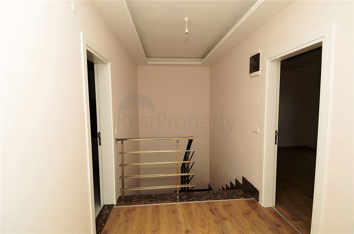 شقة بنتهاوس ضمن أحد المجمعات السكنية في منطقة جيكجيلي – ألانيا