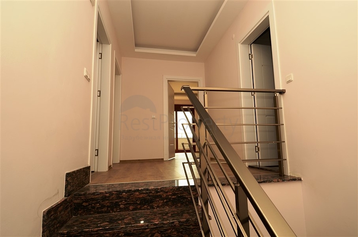 شقة بنتهاوس ضمن أحد المجمعات السكنية في منطقة جيكجيلي – ألانيا