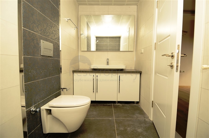 شقة بنتهاوس ضمن أحد المجمعات السكنية في منطقة جيكجيلي – ألانيا