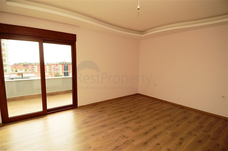 شقة بنتهاوس ضمن أحد المجمعات السكنية في منطقة جيكجيلي – ألانيا