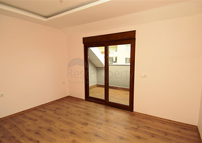 شقة بنتهاوس ضمن أحد المجمعات السكنية في منطقة جيكجيلي – ألانيا