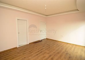 شقة بنتهاوس ضمن أحد المجمعات السكنية في منطقة جيكجيلي – ألانيا