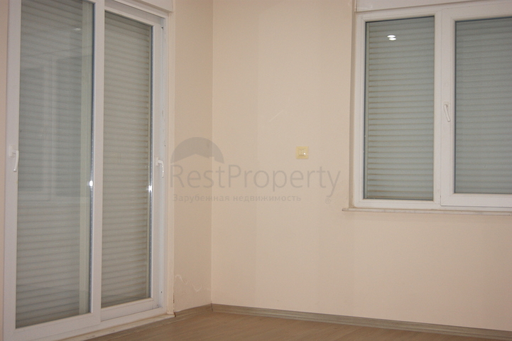 تاون هاوس مفروش 4 + 1 في منطقة كونيالتي