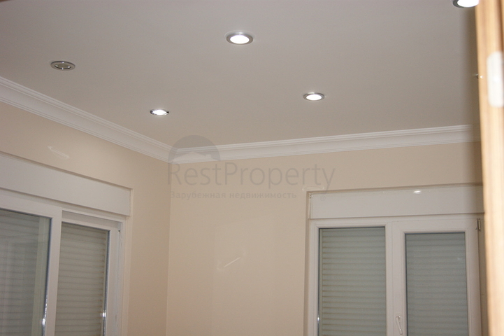 تاون هاوس مفروش 4 + 1 في منطقة كونيالتي