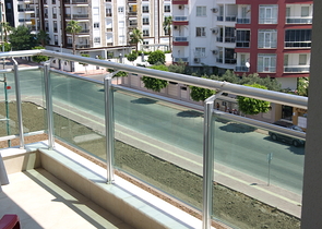 تاون هاوس مفروش 4 + 1 في منطقة كونيالتي