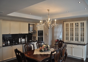 فيلا فاخرة ضمن مجمع في منطقة بيوك تشكمجه / اسطنبول 