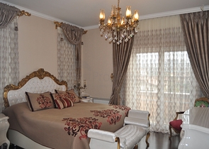 فيلا فاخرة ضمن مجمع في منطقة بيوك تشكمجه / اسطنبول 