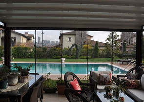 فيلا فاخرة ضمن مجمع في منطقة بيوك تشكمجه / اسطنبول 