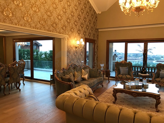 فيلا فاخرة مستقلة في اسطنبول الاوربية 