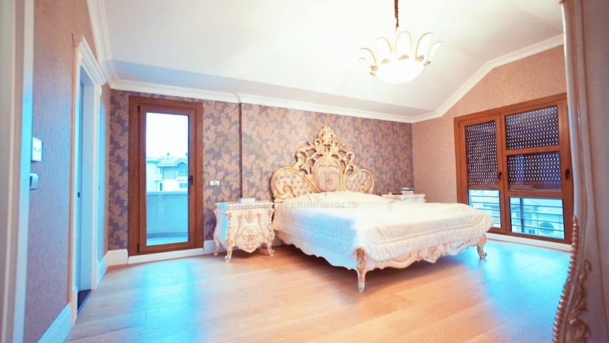 فيلا فاخرة مستقلة في اسطنبول الاوربية 