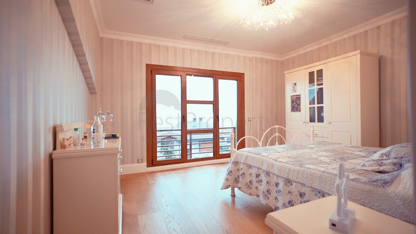 فيلا فاخرة مستقلة في اسطنبول الاوربية 