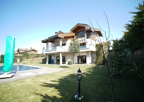 فيلا فاخرة مستقلة في اسطنبول الاوربية 