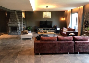 فيلا فاخرة بمنطقة سارير / اسطنبول 