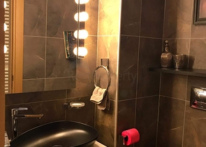 فيلا فاخرة بمنطقة سارير / اسطنبول 