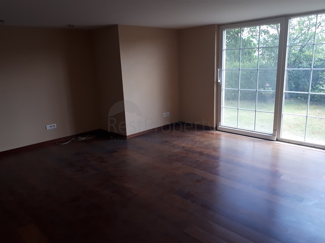 فيلا مستقلة في منطقة سارير / اسطنبول الاوربية 