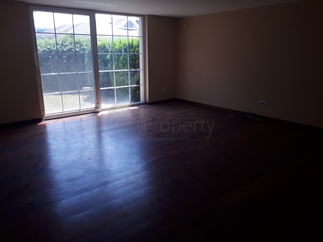 فيلا مستقلة في منطقة سارير / اسطنبول الاوربية 