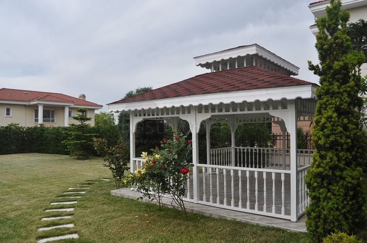 فيلا فاخرة في بيوك تشكمجه / اسطنبول 