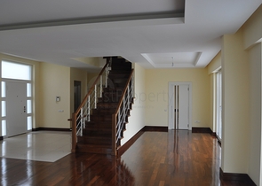 فيلا فاخرة في بيوك تشكمجه / اسطنبول 