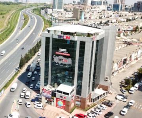 للمستثمرين - مبنى تجاري للبيع في منطقة حيوية في اسطنبول الاوربية 