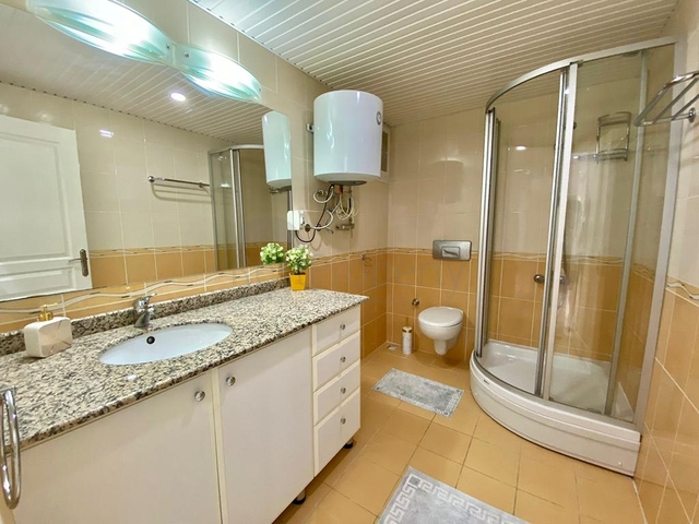 شقق واسعة في الانيا - تصميم 3 غرف وصالة -في منطقة اوبا / الانيا 