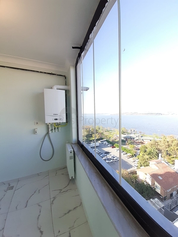 اطلالة بحيرة - شقة عائلية 3 غرف وصالة - منطقة كوتشوك تشكمجه / اسطنبول الاوربية 