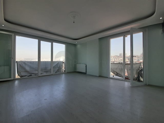 اطلالة بحيرة - شقة عائلية 3 غرف وصالة - منطقة كوتشوك تشكمجه / اسطنبول الاوربية 